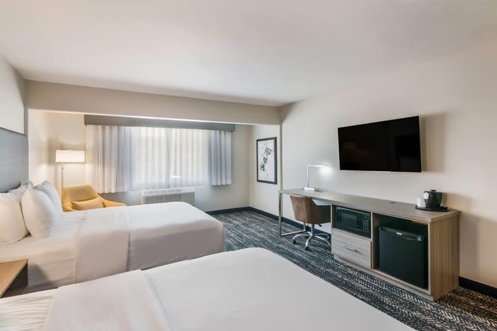 Hourglass Hotel, Trademark Collection by Wyndham