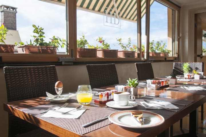 Hotel Diana Roof Garden