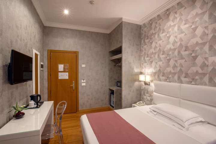 Hotel Diana Roof Garden