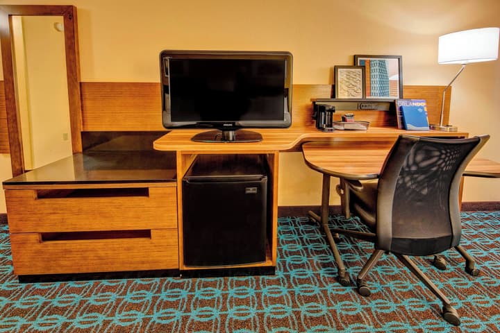 Fairfield Inn & Suites by Marriott Near Universal Orlando