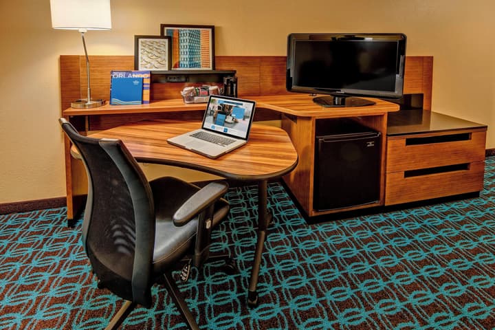 Fairfield Inn & Suites by Marriott Near Universal Orlando