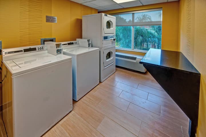 Fairfield Inn & Suites by Marriott Near Universal Orlando