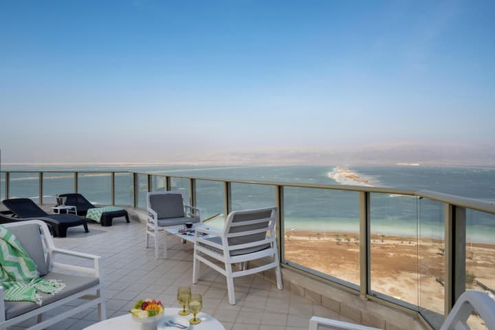 Leonardo Plaza Dead Sea