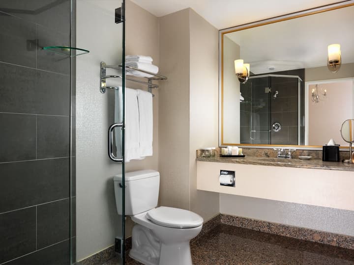 Hotel Grand Pacific