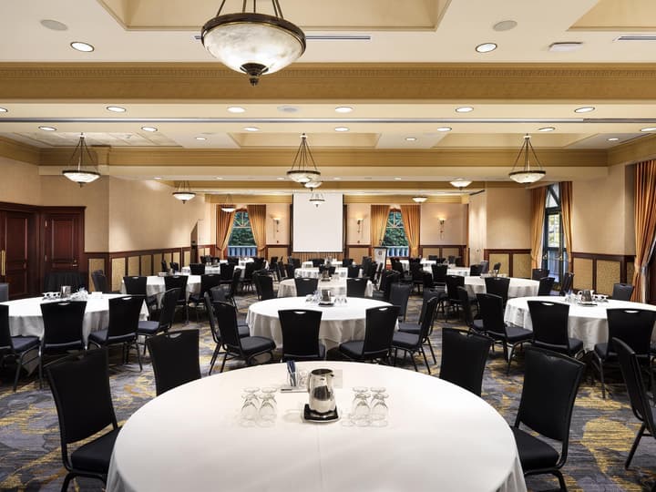 Hotel Grand Pacific