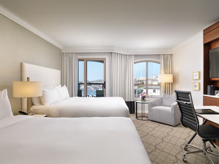 Hotel Grand Pacific