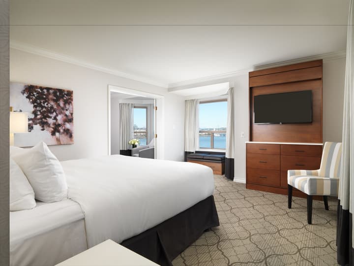 Hotel Grand Pacific