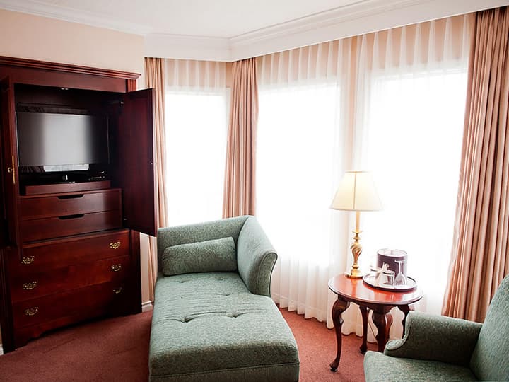Hotel Grand Pacific