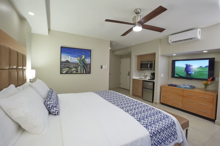 Divi Dutch Village Beach Resort
