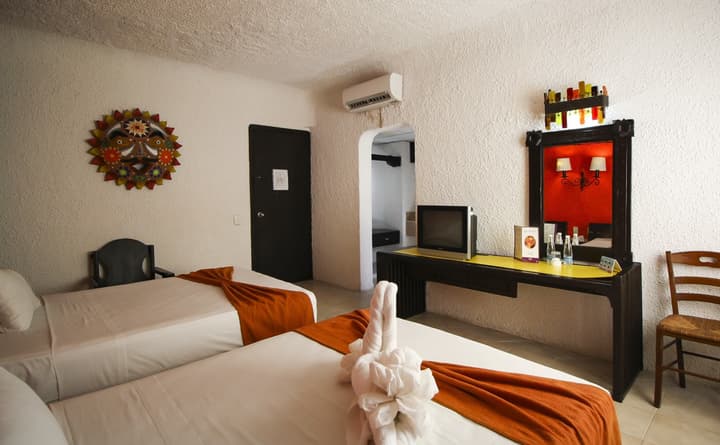 Hotel Xbalamqué Boutique & Spa