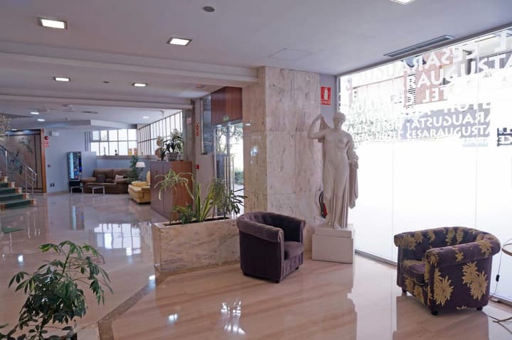 Hotel Cesaraugusta
