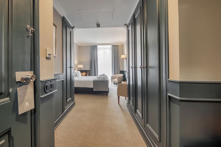 Hotel Metropole