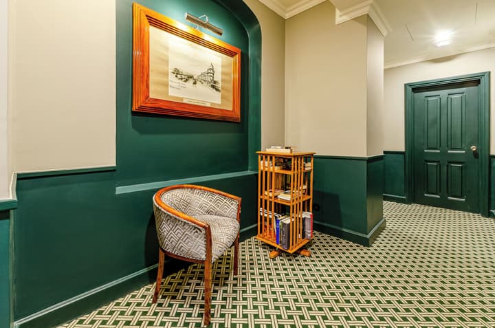 Hotel Metropole