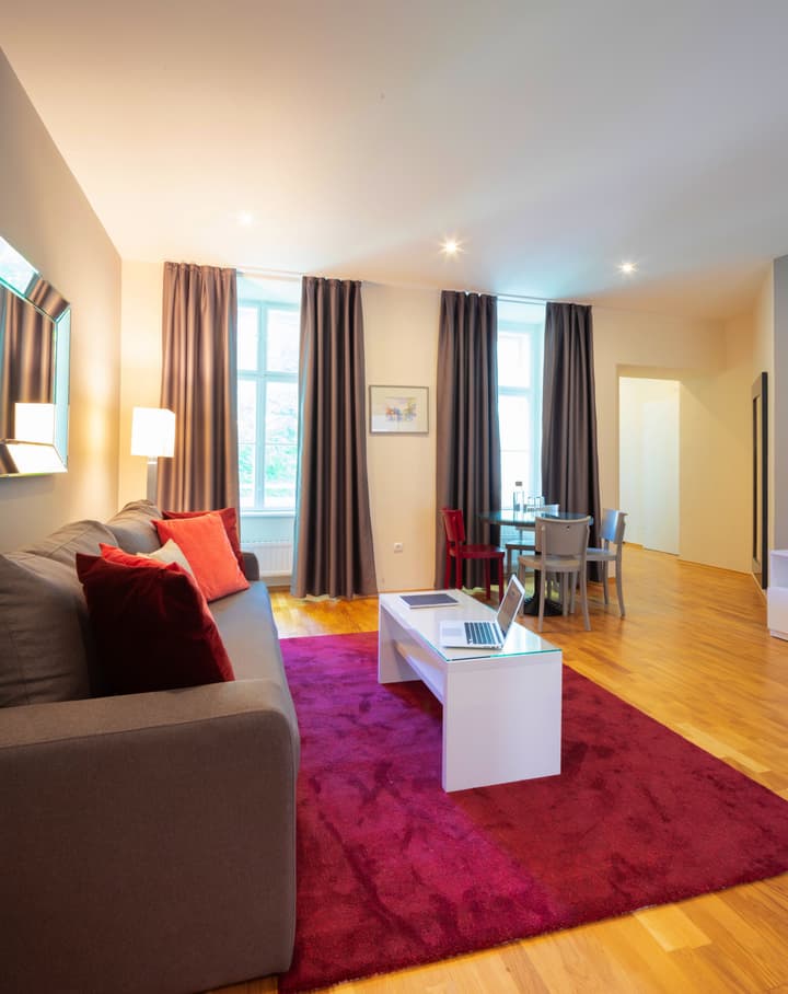 The Levante Rathaus Apartments