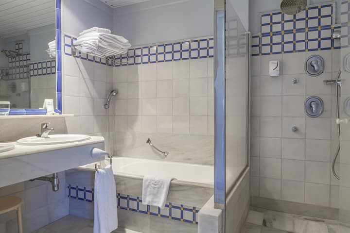 Playa De La Luz Hotel
