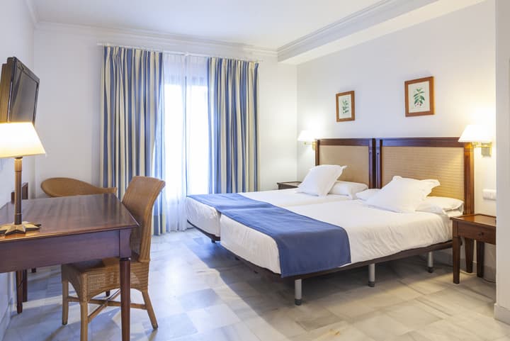 Playa De La Luz Hotel