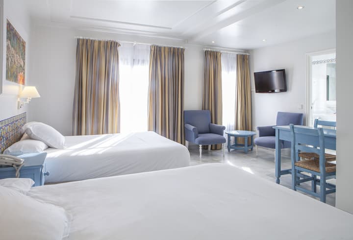 Playa De La Luz Hotel