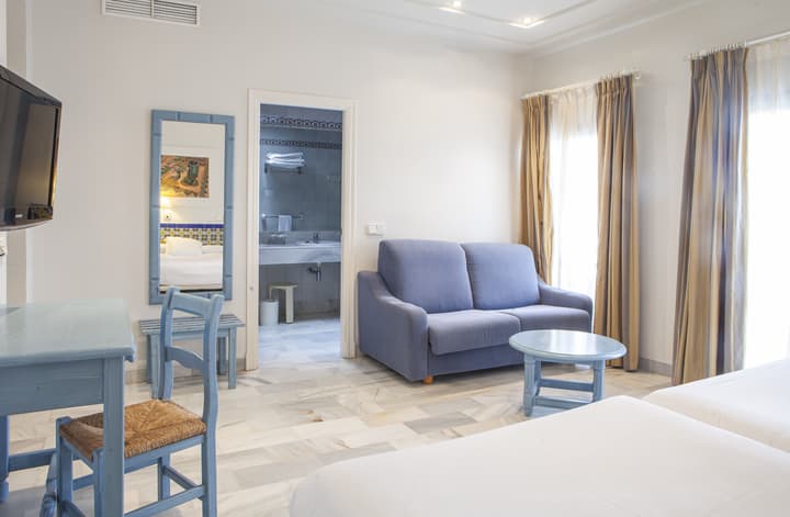 Playa De La Luz Hotel