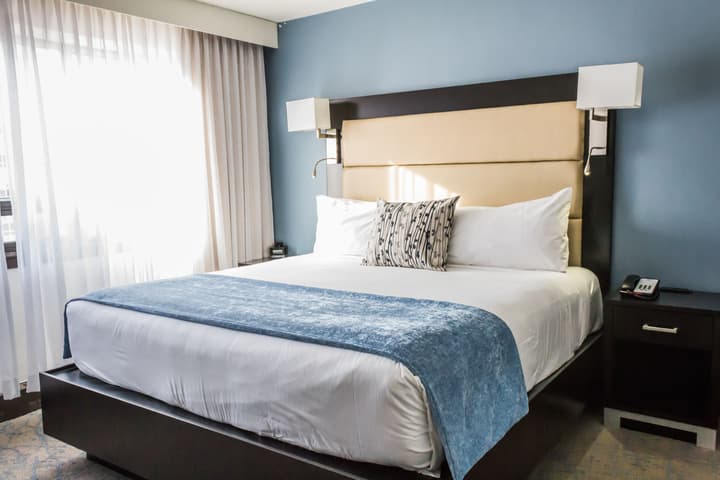 Ottawa Embassy Hotel