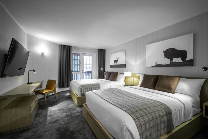 Lake Louise Inn