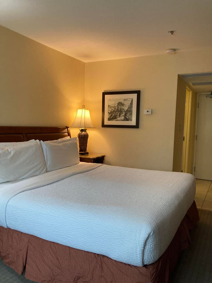 Lake Louise Inn