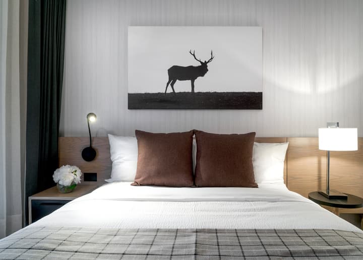 Lake Louise Inn