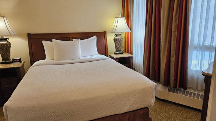Lake Louise Inn