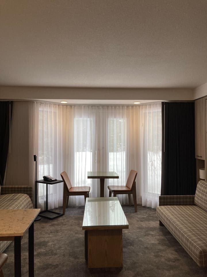 Lake Louise Inn