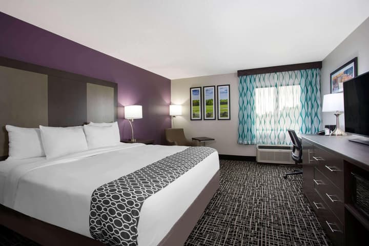 La Quinta Inn & Suites by Wyndham Roanoke Salem