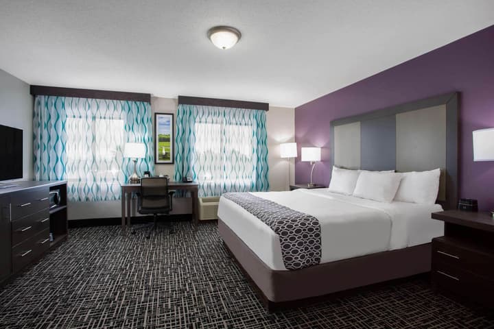 La Quinta Inn & Suites by Wyndham Roanoke Salem