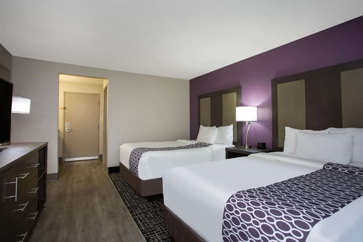 La Quinta Inn & Suites by Wyndham Roanoke Salem