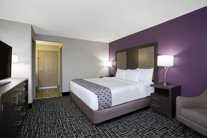 La Quinta Inn & Suites by Wyndham Roanoke Salem