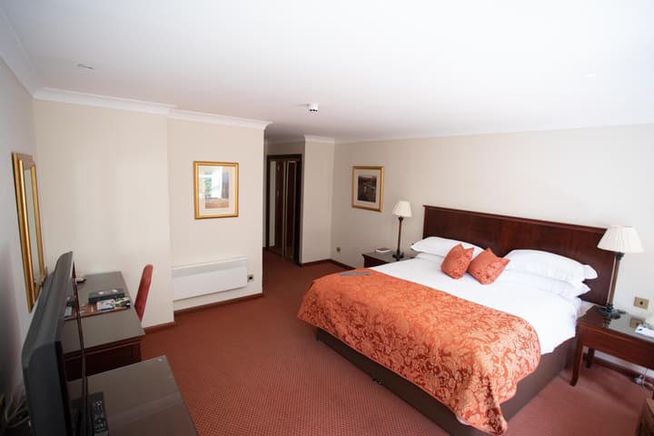 Macdonald Norwood Hall Hotel