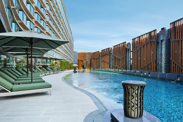 Royal Plaza Hotel