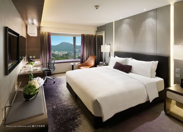 Royal Plaza Hotel