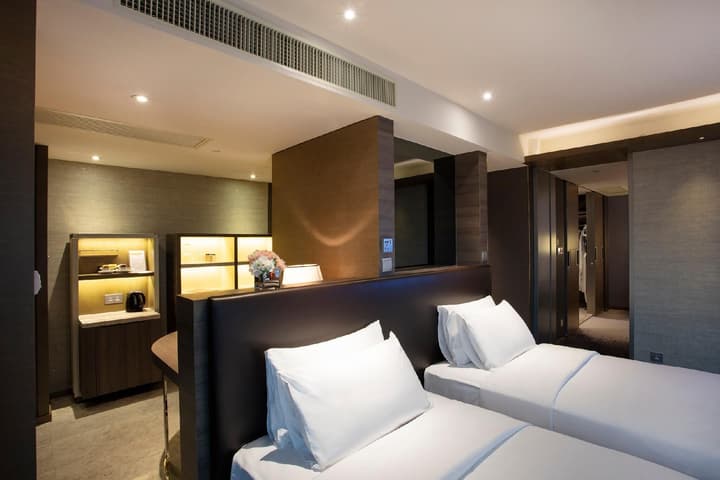 Royal Plaza Hotel