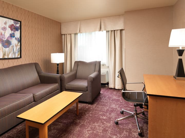 Crystal Inn Hotel & Suites West Valley City
