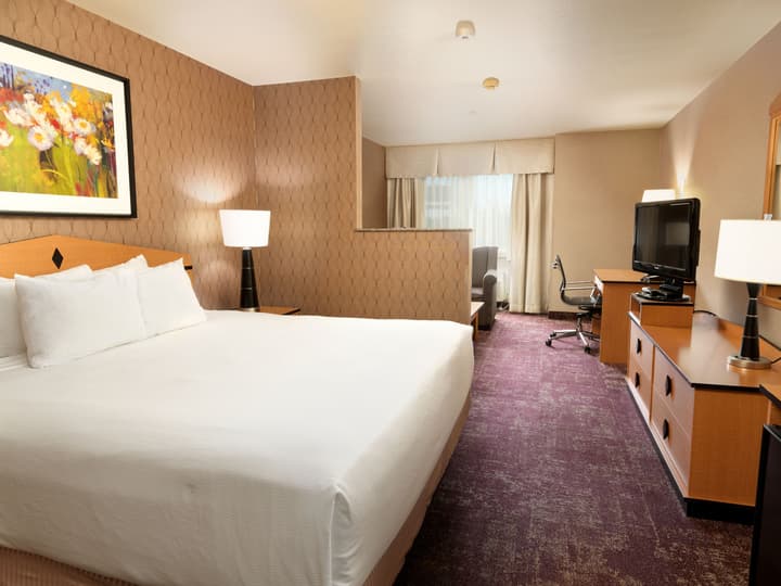 Crystal Inn Hotel & Suites West Valley City