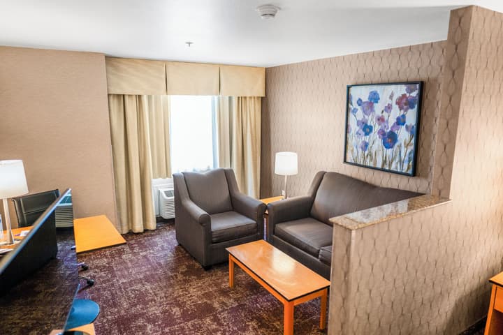 Crystal Inn Hotel & Suites West Valley City