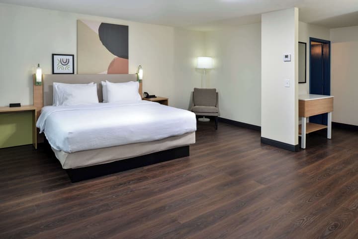 Spark by Hilton Dallas Medical District Love Field