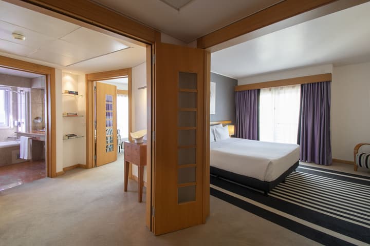 SANA Sesimbra Hotel