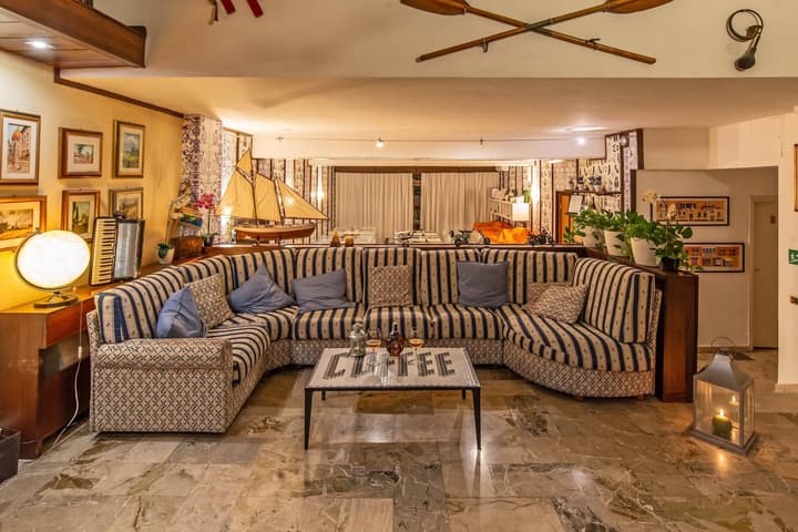 Hotel Jane