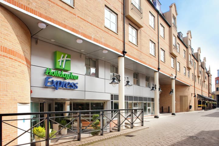 Holiday Inn Express London Hammersmith by IHG