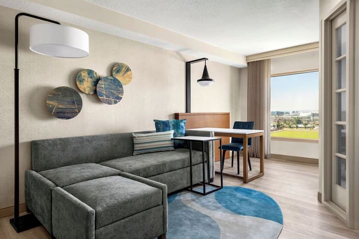 Anaheim Marriott Suites