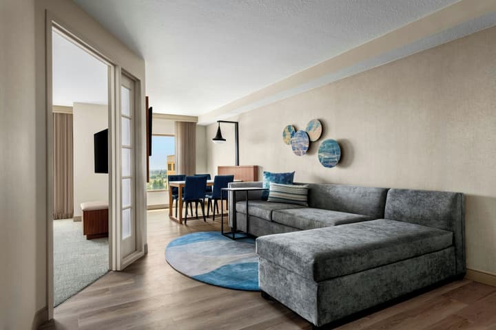 Anaheim Marriott Suites