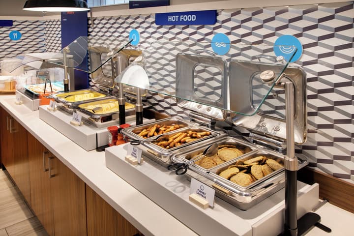 Holiday Inn Express & Suites S Lake Buena Vista by IHG