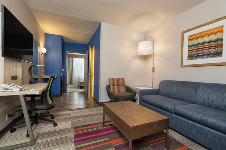 Holiday Inn Express & Suites S Lake Buena Vista by IHG
