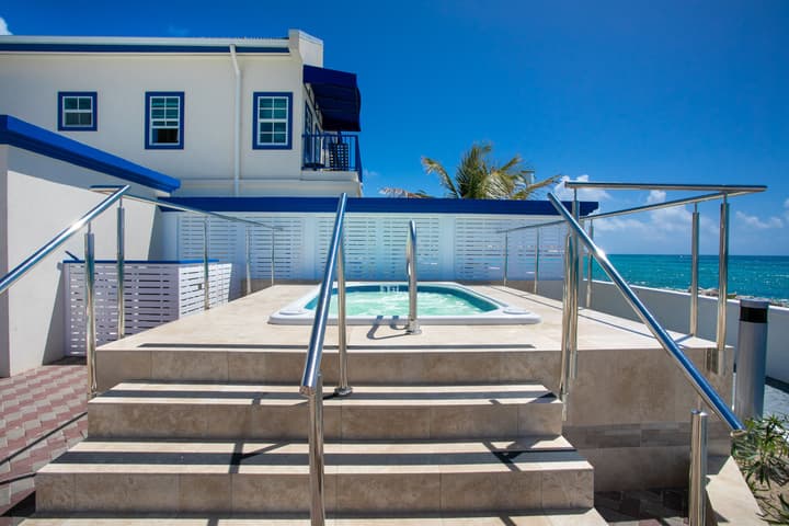 Hilton Vacation Club Flamingo Beach St. Maarten