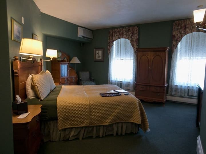 Hotel Ruby Marie