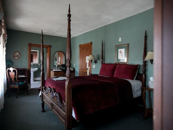 Hotel Ruby Marie